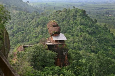 wisata thailand phu thok